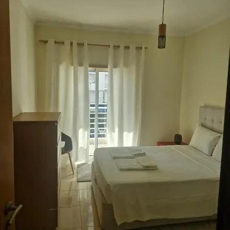 Pool&balcony Downtown Faia 202 Flat פורטימאו